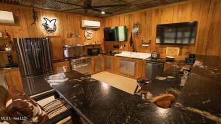 Woodville, MS - 40 Acres with Income-Producing Camp - image 22