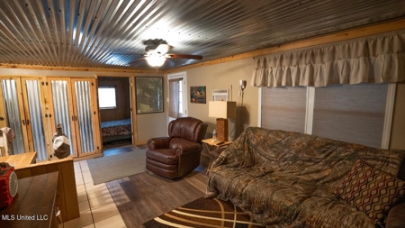 Woodville, MS - 40 Acres with Income-Producing Camp - image 36