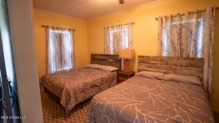 Woodville, MS - 40 Acres with Income-Producing Camp - image 12