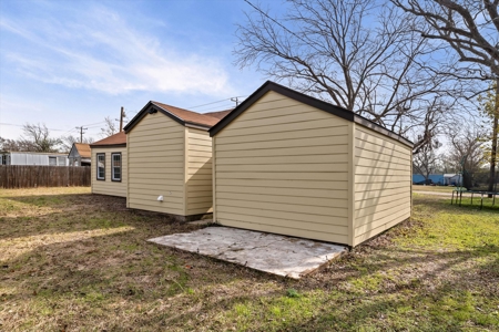 711 E Cowan Avenue Mart, TX, Modern Upgrades,  Small-Town Living - image 6