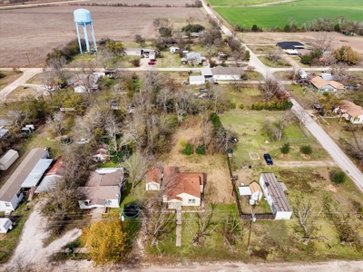 711 E Cowan Avenue Mart, TX, Modern Upgrades,  Small-Town Living - image 3