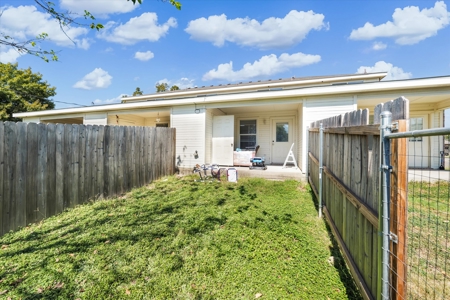 Rare Four-Unit Income Property—Strong Rental Demand - image 4