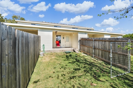 Rare Four-Unit Income Property—Strong Rental Demand - image 5