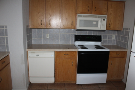 Rare Four-Unit Income Property—Strong Rental Demand - image 30