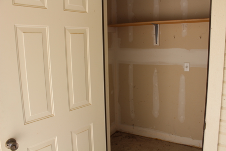 Rare Four-Unit Income Property—Strong Rental Demand - image 15