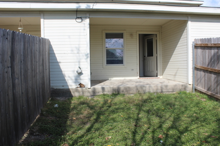 Rare Four-Unit Income Property—Strong Rental Demand - image 16