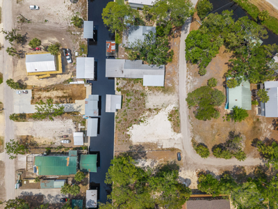 Lot in Suwannee, FL on Canal for Sale - image 4