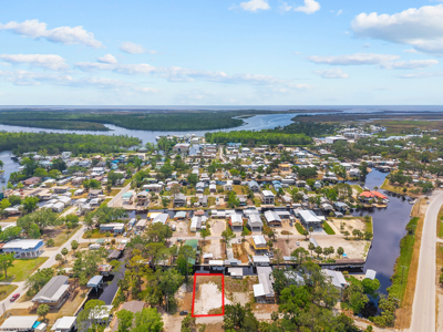 Lot in Suwannee, FL on Canal for Sale - image 9