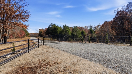 70 Acres Ready to Build Dream Home, Farm or Recreational Spot - image 4