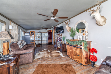 Hill Country 622-Acre Hunting & Ranch Retreat - image 14