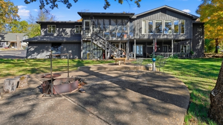 Luxury Bull Shoals Lakefront Home on 5.86 Acres with Dock & Shops - image 3