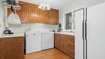 Luxury Bull Shoals Lakefront Home on 5.86 Acres with Dock & Shops - image 18