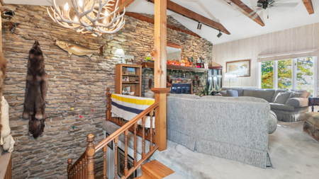 Luxury Bull Shoals Lakefront Home on 5.86 Acres with Dock & Shops - image 4