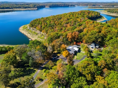 Luxury Bull Shoals Lakefront Home on 5.86 Acres with Dock & Shops - image 39