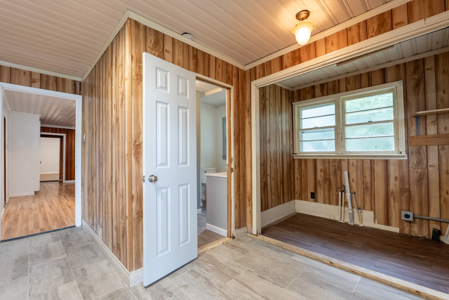 Home is located in a quiet, established neighborhood in Camilla - image 31