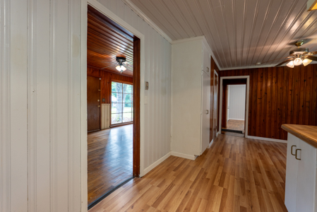 Home is located in a quiet, established neighborhood in Camilla - image 11