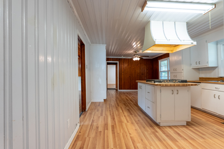 Home is located in a quiet, established neighborhood in Camilla - image 26