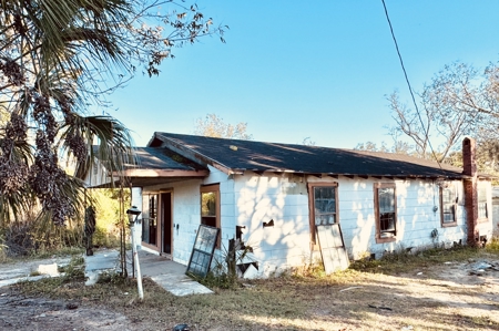 Fixer-Upper Investment Opportunity In Graceville, Florida - image 1