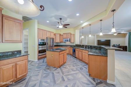 Home in Active Adult Golf Course Community in Florence Arizona - image 9