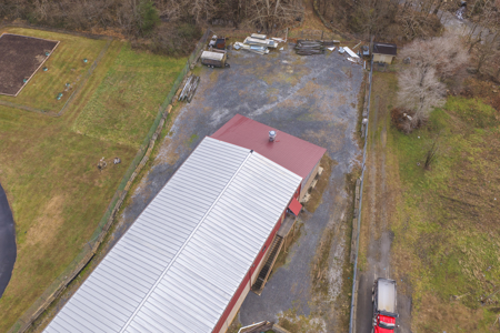 Barnett’s Guns & Indoor Range for Sale in Hampton TN! - image 5