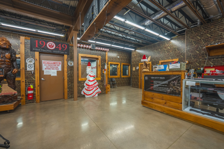 Barnett’s Guns & Indoor Range for Sale in Hampton TN! - image 11