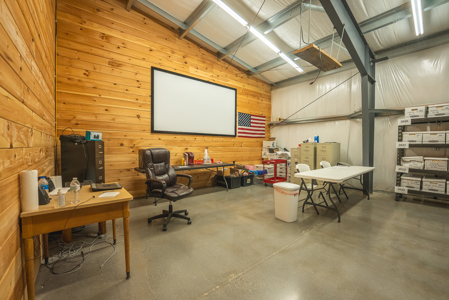 Barnett’s Guns & Indoor Range for Sale in Hampton TN! - image 35