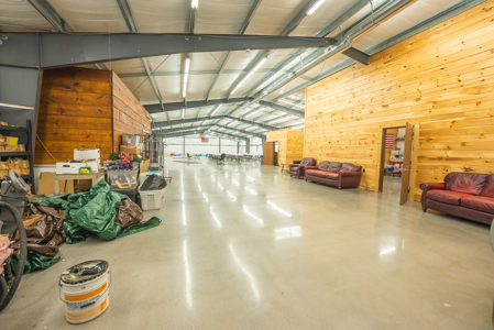 Barnett’s Guns & Indoor Range for Sale in Hampton TN! - image 36