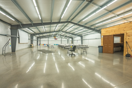 Barnett’s Guns & Indoor Range for Sale in Hampton TN! - image 40