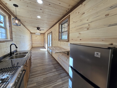 Off-Grid Tiny Home For Sale - Near National Forest - image 9