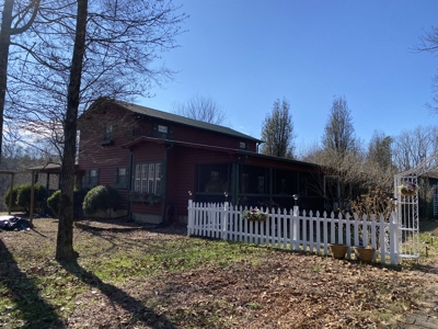 Home For Sale On Acreage In Tn, Shop, Barn, Storm Shelters - image 2