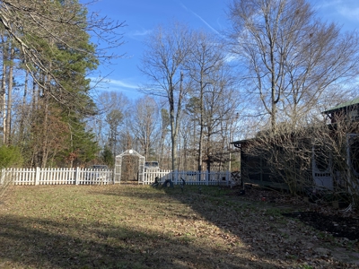 Home For Sale On Acreage In Tn, Shop, Barn, Storm Shelters - image 33