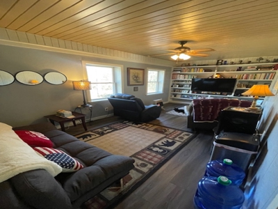 Country Home With Orchard And Pond - image 25