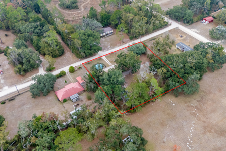 Charming Starter Home Near Downtown Live Oak – FHA/VA Approved! - image 1