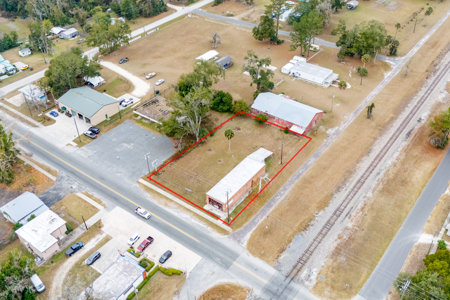 Brick Building & Turn-Key Antique Shop for Sale in Wellborn, FL - image 1