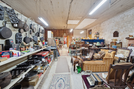 Brick Building & Turn-Key Antique Shop for Sale in Wellborn, FL - image 30