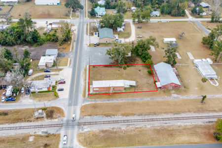 Brick Building & Turn-Key Antique Shop for Sale in Wellborn, FL - image 3