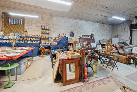 Brick Building & Turn-Key Antique Shop for Sale in Wellborn, FL - image 32