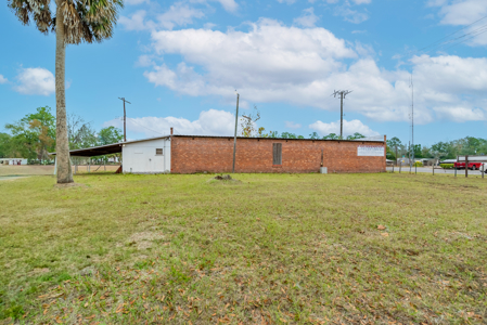Brick Building & Turn-Key Antique Shop for Sale in Wellborn, FL - image 37