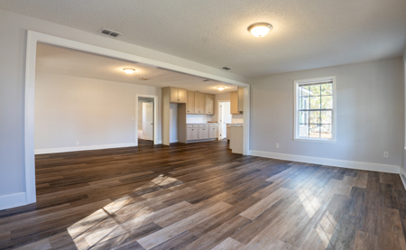 Charming 3-Bed, 2-Bath Ranch in Pelham, GA - image 6