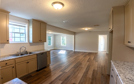 Charming 3-Bed, 2-Bath Ranch in Pelham, GA - image 8