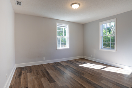 Charming 3-Bed, 2-Bath Ranch in Pelham, GA - image 16
