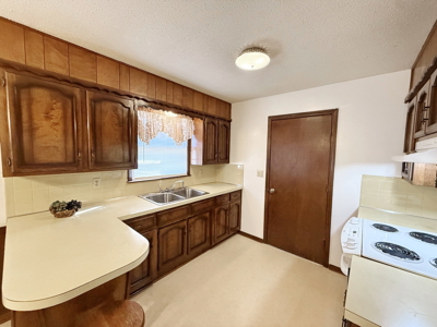 Affordable Starter Home Southside El Dorado Springs MO for Sale - image 32