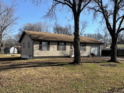 Affordable Starter Home Southside El Dorado Springs MO for Sale - image 4