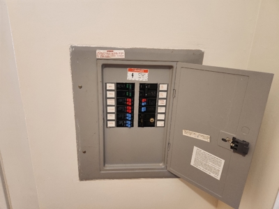 Nice 3-Bedroom 2 Bath Home Walking Distance to Castle Rock Lake - image 15