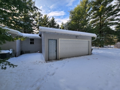 Nice 3-Bedroom 2 Bath Home Walking Distance to Castle Rock Lake - image 20