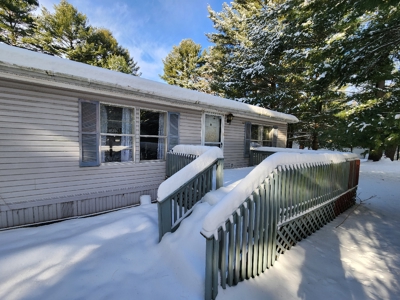 Nice 3-Bedroom 2 Bath Home Walking Distance to Castle Rock Lake - image 19