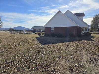 Oklahoma Country Living: Brick Home, Pool, Shop & Mountain Views - image 4