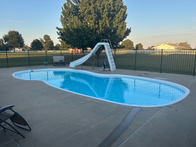 Oklahoma Country Living: Brick Home, Pool, Shop & Mountain Views - image 8