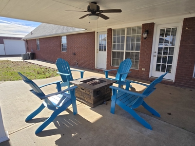 Oklahoma Country Living: Brick Home, Pool, Shop & Mountain Views - image 10