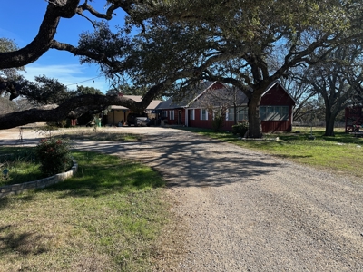 Country Home on 10 Acres Near Zephyr TX,  Barn, Creek & Wildlife - image 3